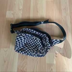 baggu trippy checker fanny pack